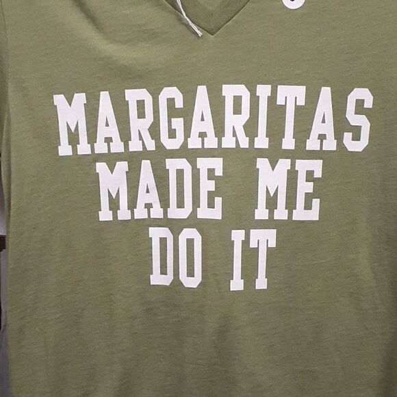 Set of 2- Margaritas made me do it green tee shirt - Picture 2 of 5